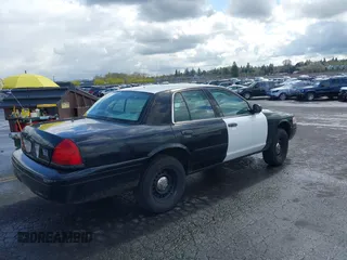 2001 Ford Crown Victoria Police Police Interceptor with VIN 2FAFP71W81X147404, listed as a IAAI auction lot 41932255 with 108,921 mi miles. Bid and sale history available at carsss.com. Image 4.