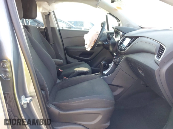 2020 Chevrolet Trax LS with VIN 3GNCJKSBXLL230292, listed as a IAAI auction lot 41852444 with 109,971 mi miles and . Bid and sale history available at carsss.com. Image 5.