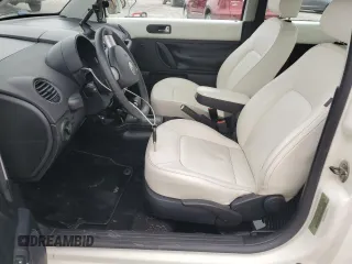2008 Volkswagen Beetle with VIN 3VWFG31C98M518226, listed as a Copart auction lot 82025464 with 109,510 mi miles and Salvage Title. Bid and sale history available at DreamBid. Image 7.