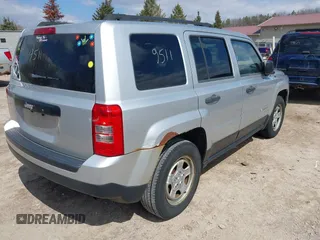 2013 Jeep Patriot Sport with VIN 1C4NJPBAXDD254864, listed as a IAAI auction lot 42019511 with 139,994 mi miles. Bid and sale history available at carsss.com. Image 4.