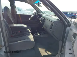 2001 Dodge Dakota Sport z VIN 1B7HG2AN91S290457, wystawiony jako IAAI lot #42381350 z przebiegiem 192 163 mil mil oraz . Historia ofert i sprzedaży dostępna na DreamBid. Obrazek 5.