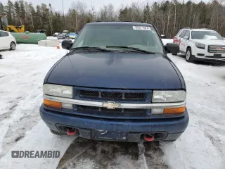 2004 Chevrolet Blazer LS z VIN 1GNDT13XX4K144034, wystawiony jako Copart lot #85671624 z przebiegiem 157 534 mil mil oraz Szkoda całkowita • Salvage title. Historia ofert i sprzedaży dostępna na DreamBid. Obrazek 5.