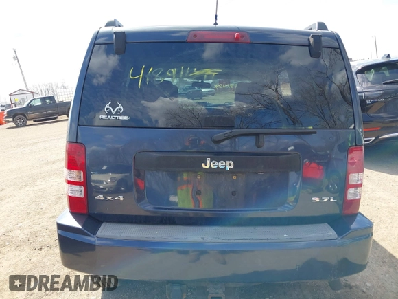 2008 Jeep Liberty Sport with VIN 1J8GN28K08W131786, listed as a IAAI auction lot 41891499 with 192,530 mi miles. Bid and sale history available at carsss.com. Image 17.