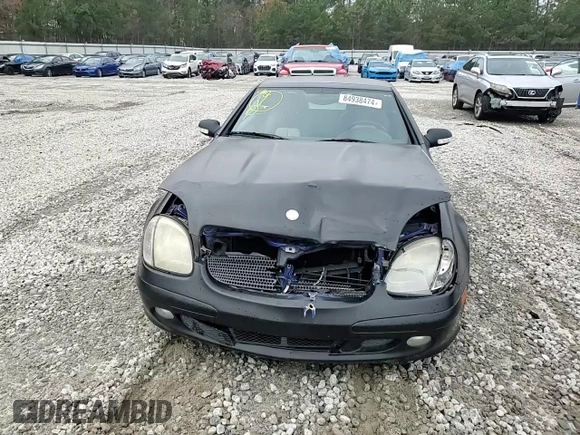 2002 Mercedes-Benz SLK 320 z VIN WDBKK65F22F249238, wystawiony jako Copart lot #84938474 z przebiegiem 128 108 mil mil oraz Szkoda całkowita • Salvage title. Historia ofert i sprzedaży dostępna na DreamBid. Obrazek 11.