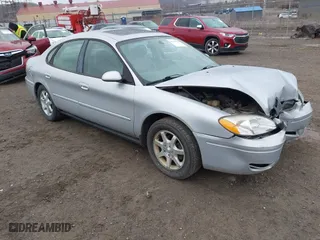 2005 Ford Taurus SEL with VIN 1FAFP56U75A305337, listed as a IAAI auction lot 41810309 with 121,061 mi miles. Bid and sale history available at carsss.com. Image 1.