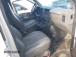 2003 Chevrolet Express Cargo Van with VIN 1GCFG15T631105901, listed as a IAAI auction lot 41685138 with 197,571 mi miles. Bid and sale history available at carsss.com. Image 5.