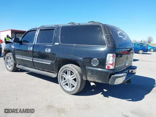 2004 Chevrolet Suburban LS with VIN 1GNFK16Z54J271918, listed as a IAAI auction lot 38862513 with 251,676 mi miles. Bid and sale history available at carsss.com. Image 3.