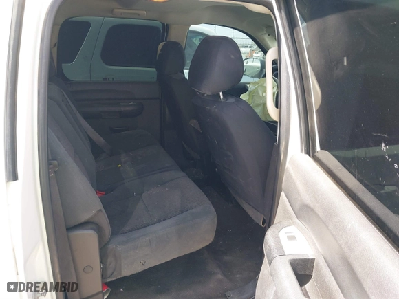 2007 Chevrolet Silverado 1500 LS with VIN 3GCEC13C47G544144, listed as a IAAI auction lot 41862564 with 207,457 mi miles. Bid and sale history available at carsss.com. Image 8.