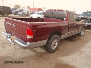 2000 Dodge Dakota with VIN 1B7GL22X2YS642070, listed as a IAAI auction lot 41348320 with 1 mi miles. Bid and sale history available at carsss.com. Image 4.