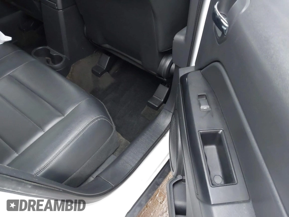 2016 Jeep Patriot Latitude with VIN 1C4NJPFAXGD749306, listed as a IAAI auction lot 41474439 with 94,767 mi miles and . Bid and sale history available at DreamBid. Image 8.