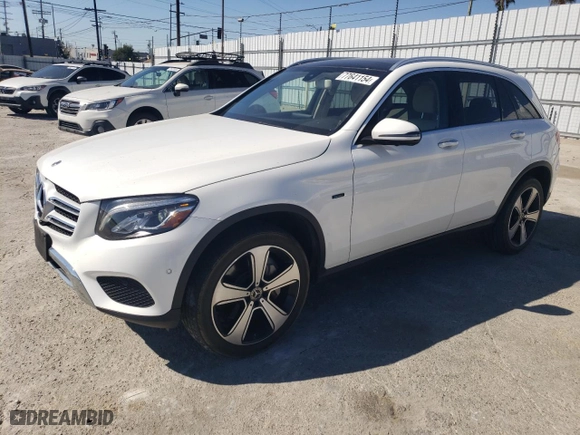 2019 Mercedes-Benz GLC with VIN WDC0G5EB0KF627620, listed as a Copart auction lot 77641154 with 73,741 mi miles and Salvage Title. Bid and sale history available at carsss.com. Image 1.