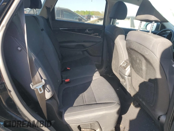 2019 Kia Sorento L z VIN 5XYPG4A31KG585341, wystawiony jako Copart lot #53194145 z przebiegiem 67 451 mil mil oraz Szkoda całkowita • Salvage title. Historia ofert i sprzedaży dostępna na DreamBid. Obrazek 11.