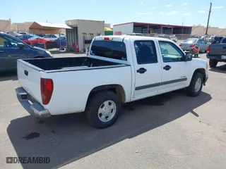 2005 Chevrolet Colorado 1SB LS Z85 with VIN 1GCCS136758181572, listed as a IAAI auction lot 41758818 with 153,731 mi miles. Bid and sale history available at carsss.com. Image 4.