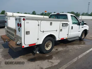 2001 Ford F-350 XL с VIN 1FDSF34FX1ED78415, выставлен на аукционе IAAI как лот 42440102 с пробегом Не указан миль и . История ставок и продаж доступна на DreamBid. Изображение 4.
