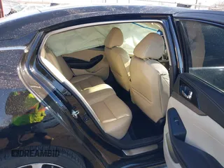 2017 Nissan Maxima SR with VIN 1N4AA6APXHC455227, listed as a IAAI auction lot 41697872 with 42,746 mi miles and . Bid and sale history available at DreamBid. Image 8.