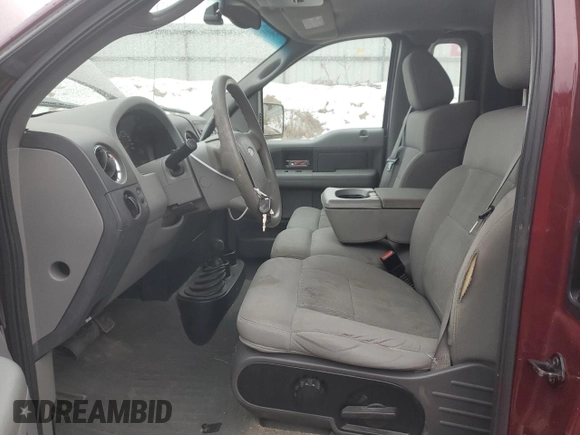 2004 Ford F-150 XL with VIN 1FTRF14584NB71928, listed as a Copart auction lot 43365525 with 175,775 mi miles and Clean Title. Bid and sale history available at DreamBid. Image 7.