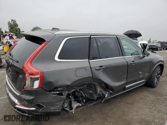 2024 Volvo XC90 Ultimate Bright Theme with VIN YV4062PF0R1205973, listed as a Copart auction lot 56794924 with 3,552 mi miles and Salvage Title. Bid and sale history available at carsss.com. Image 3.