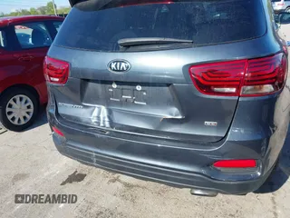 2020 Kia Sorento LX z VIN 5XYPGDA37LG658455, wystawiony jako IAAI lot #42232301 z przebiegiem 43 666 mil mil oraz . Historia ofert i sprzedaży dostępna na DreamBid. Obrazek 6.