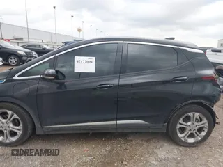 2020 Chevrolet Bolt EV LT z VIN 1G1FY6S08L4106463, wystawiony jako IAAI lot #42172094 z przebiegiem Nie podano mil oraz . Historia ofert i sprzedaży dostępna na DreamBid. Obrazek 15.