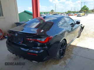 2021 BMW 4 Series M440i xDrive with VIN WBA13AR00MCF61520, listed as a IAAI auction lot 41944350 with 39,631 mi miles and . Bid and sale history available at DreamBid. Image 4.