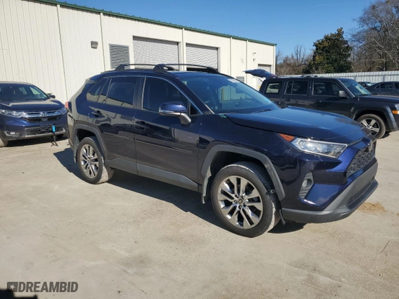 2021 Toyota RAV4 XLE Premium with VIN 2T3C1RFV2MW136939, listed as a Copart auction lot 42788305 with 73,543 mi miles and Clean Title. Bid and sale history available at carsss.com. Image 4.