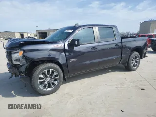 2024 Chevrolet Silverado 1500 RST with VIN 2GCUDEEDXR1139228, listed as a Copart auction lot 45661225 with 2,698 mi miles and Salvage Title. Bid and sale history available at carsss.com. Image 1.
