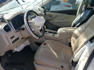 2018 Nissan Murano SV z VIN 5N1AZ2MG7JN175584, wystawiony jako Copart lot #43353675 z przebiegiem Nie podano mil oraz Nie do naprawy • Non repairable. Historia ofert i sprzedaży dostępna na DreamBid. Obrazek 7.