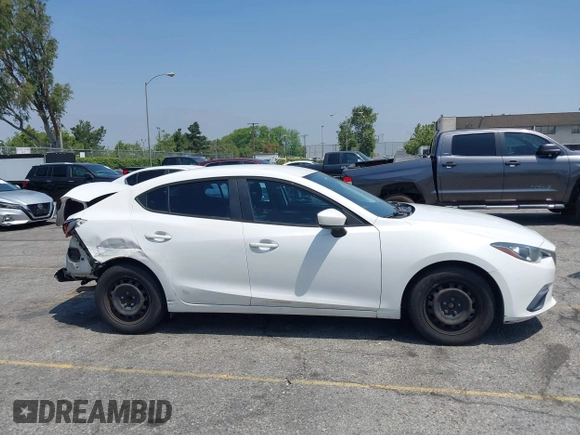 2015 Mazda 3 i Sport z VIN 3MZBM1U72FM168302, wystawiony jako IAAI lot #42331347 z przebiegiem 122 801 mil mil oraz . Historia ofert i sprzedaży dostępna na DreamBid. Obrazek 13.