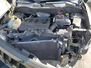 2016 Jeep Patriot Latitude with VIN 1C4NJRFB3GD586468, listed as a Copart auction lot 43583485 with 82,164 mi miles and Salvage Title. Bid and sale history available at carsss.com. Image 12.