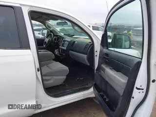 2013 Toyota Tundra z VIN 5TFRM5F16DX053095, wystawiony jako IAAI lot #41481305 z przebiegiem 226 696 mil mil oraz . Historia ofert i sprzedaży dostępna na DreamBid. Obrazek 5.