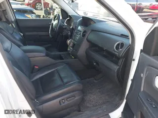 2015 Honda Pilot Touring with VIN 5FNYF4H91FB037290, listed as a IAAI auction lot 40912739 with 154,772 mi miles. Bid and sale history available at carsss.com. Image 5.
