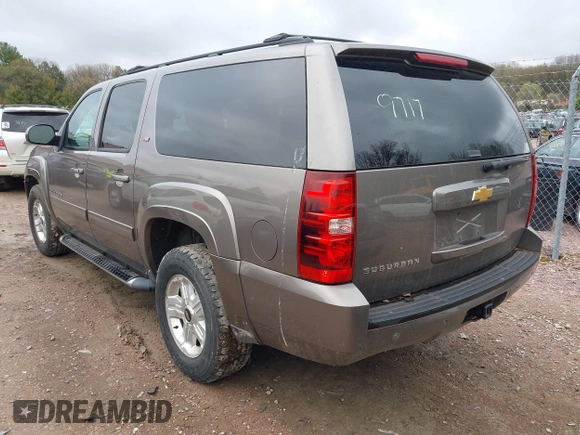 2013 Chevrolet Suburban LT with VIN 1GNSKJE70DR119447, listed as a IAAI auction lot 42169717 with 112,089 mi miles and . Bid and sale history available at DreamBid. Image 3.