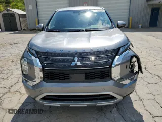 2023 Mitsubishi Outlander SE z VIN JA4J4UA8XPZ022107, wystawiony jako Copart lot #60740804 z przebiegiem 46 295 mil mil oraz Szkoda całkowita • Salvage title. Historia ofert i sprzedaży dostępna na DreamBid. Obrazek 5.