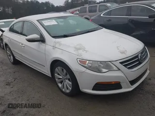 2011 Volkswagen CC Sport with VIN WVWMP7AN7BE706646, listed as a IAAI auction lot 41440927 with 117,095 mi miles. Bid and sale history available at carsss.com. Image 1.