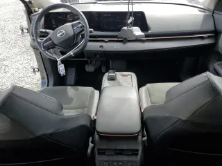 2024 Nissan ARIYA Evolve+ z VIN JN1BF0BA1RM431985, wystawiony jako Copart lot #55531015 z przebiegiem 29 423 mil mil oraz Szkoda całkowita • Salvage title. Historia ofert i sprzedaży dostępna na DreamBid. Obrazek 8.