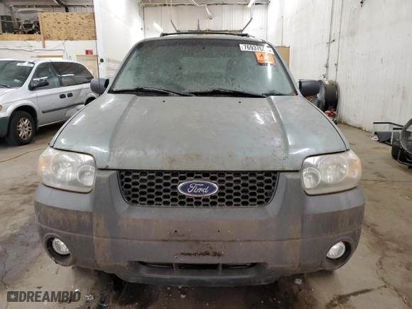 2007 Ford Escape XLT with VIN 1FMYU93157KB79100, listed as a Copart auction lot 76937664 with 164,548 mi miles and Non Repairable. Bid and sale history available at carsss.com. Image 5.