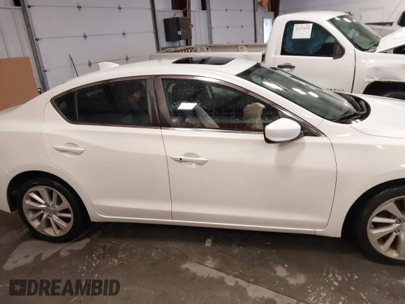 2018 Acura ILX with VIN 19UDE2F31JA007939, listed as a IAAI auction lot 41283196 with 52,252 mi miles and . Bid and sale history available at DreamBid. Image 13.