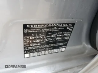 2005 Mercedes-Benz M 350 z VIN 4JGAB57E25A538743, wystawiony jako Copart lot #51050965 z przebiegiem 130 204 mil mil oraz Szkoda całkowita • Salvage title. Historia ofert i sprzedaży dostępna na DreamBid. Obrazek 13.
