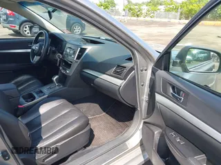 2011 Subaru Legacy Premium z VIN 4S3BMBC6XB3235757, wystawiony jako IAAI lot #42533336 z przebiegiem 168 825 mil mil oraz . Historia ofert i sprzedaży dostępna na DreamBid. Obrazek 5.