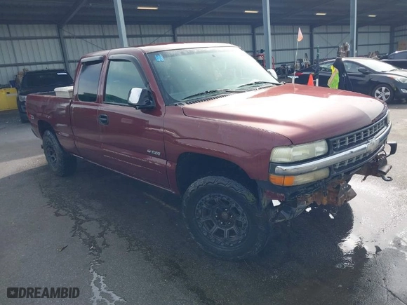 2001 Chevrolet Silverado 1500 LS with VIN 1GCEK19T41E124392, listed as a IAAI auction lot 41535247 with 306,514 mi miles. Bid and sale history available at carsss.com. Image 1.