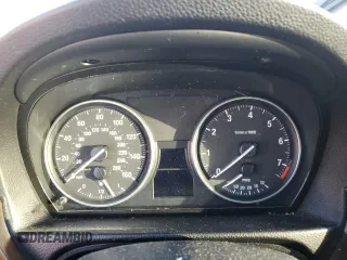 2011 BMW 3 Series 328i z VIN WBAPH7G54BNM55230, wystawiony jako Copart lot #52438875 z przebiegiem Nie podano mil oraz Szkoda całkowita • Salvage title. Historia ofert i sprzedaży dostępna na DreamBid. Obrazek 9.