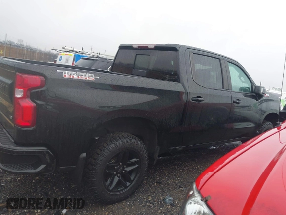 2020 Chevrolet Silverado 1500 LT Trail Boss with VIN 3GCPYFEL2LG319140, listed as a IAAI auction lot 41475510 with 111,424 mi miles. Bid and sale history available at carsss.com. Image 13.