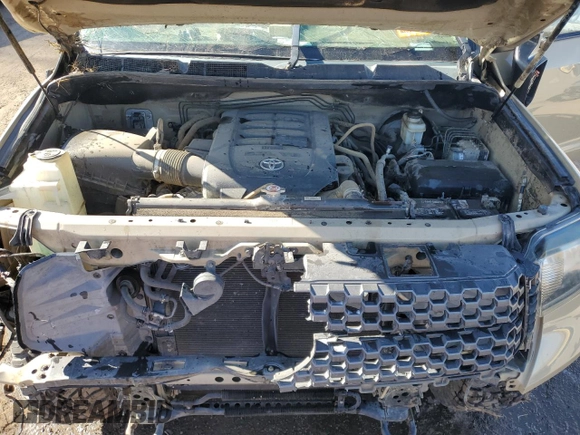 2018 Toyota Tundra SR5 z VIN 5TFDW5F11JX771458, wystawiony jako Copart lot #49687745 z przebiegiem 129 964 mil mil oraz Szkoda całkowita • Salvage title. Historia ofert i sprzedaży dostępna na DreamBid. Obrazek 12.