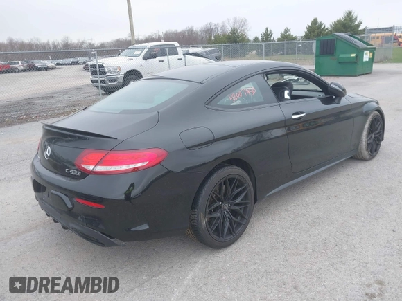2017 Mercedes-Benz C 43 AMG с VIN WDDWJ6EB1HF475157, выставлен на аукционе IAAI как лот 42007450 с пробегом 68 762 миль миль и . История ставок и продаж доступна на DreamBid. Изображение 4.