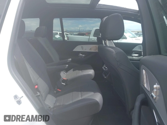 2025 Mercedes-Benz GLS 450 with VIN 4JGFF5KE3SB402662, listed as a IAAI auction lot 42047355 with 2,879 mi miles and . Bid and sale history available at DreamBid. Image 8.
