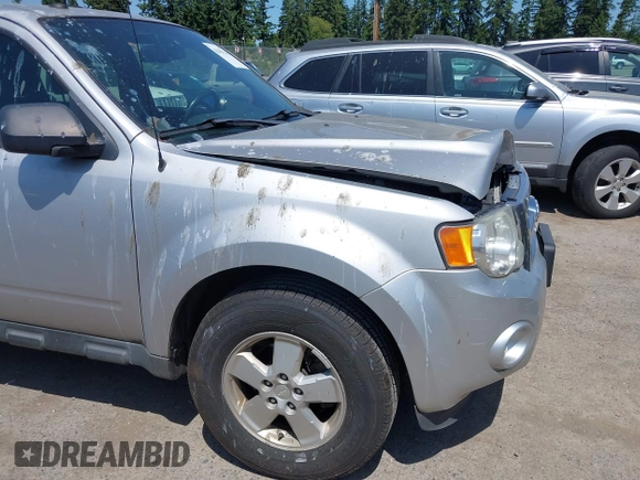 2011 Ford Escape XLT с VIN 1FMCU9D75BKB26421, выставлен на аукционе IAAI как лот 42421183 с пробегом 151 693 миль миль и . История ставок и продаж доступна на DreamBid. Изображение 14.