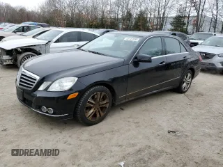 2010 Mercedes-Benz E 350 Luxury z VIN WDDHF8HB1AA257207, wystawiony jako Copart lot #56687035 z przebiegiem 138 020 mil mil oraz Nie do naprawy • Non repairable. Historia ofert i sprzedaży dostępna na DreamBid. Obrazek 1.