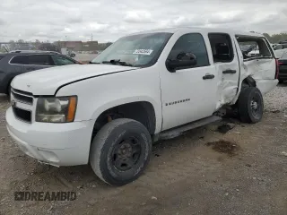 2008 Chevrolet Suburban Commercial with VIN 3GNGK26KX8G205112, listed as a Copart auction lot 72342594 with 157,327 mi miles and Salvage Title. Bid and sale history available at carsss.com. Image 1.