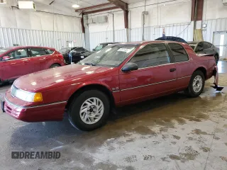 1991 Mercury Cougar z VIN 1MEPM60T4MH652996, wystawiony jako Copart lot #43811635 z przebiegiem 129 452 mil mil oraz Nie do naprawy • Non repairable. Historia ofert i sprzedaży dostępna na DreamBid. Obrazek 1.