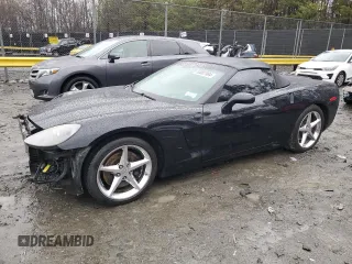 2013 Chevrolet Corvette z VIN 1G1YG3DWXD5106164, wystawiony jako Copart lot #83007984 z przebiegiem 101 631 mil mil oraz Szkoda całkowita • Salvage title. Historia ofert i sprzedaży dostępna na DreamBid. Obrazek 1.